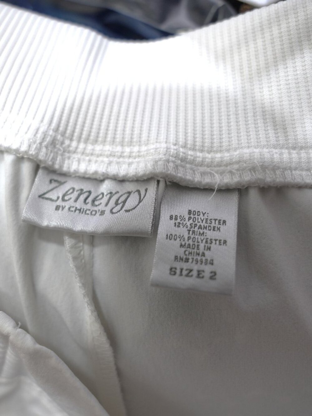 Chico's Zenergy White Neema Crop Pants size 2 - Picture 2 of 5